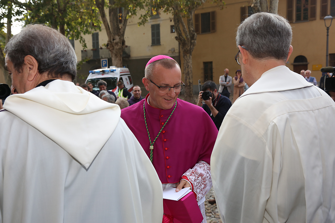 Monsignor Marco Prastaro Vescovo di Asti_047.jpg